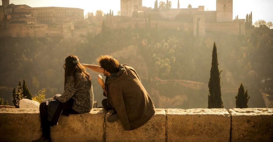 Granada: Alhambra, Cathedral, Royal Chapel and Albayzin tour - Key points to know before you go