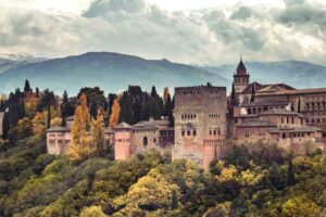 Granada: Alhambra, Cathedral, Royal Chapel and Albayzin tour - Alhambra: Nasrid Palaces, Alcazaba, and Generalife without rushing