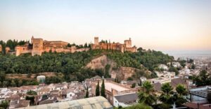 Granada: Alhambra Complex Guided Tour Options - Choosing the Right Option: Full Alhambra vs. Surroundings