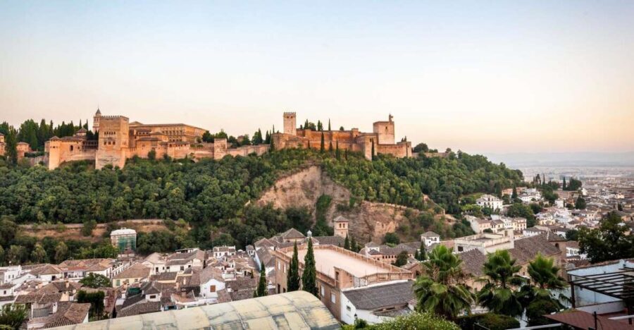 Granada: Alhambra Complex Guided Tour Options - Choosing the Right Option: Full Alhambra vs. Surroundings