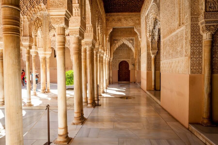 Granada: Alhambra Entry Ticket with Audio Guide - How the Granada city center part fits in (tapas, monuments, museums)