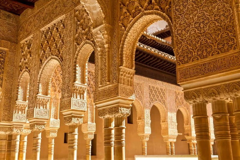 Granada: Alhambra & Gardens Tour w/Nasrid Palaces Option - How the Full Option Flows: From Alcazaba to Nasrid Palaces to Generalife