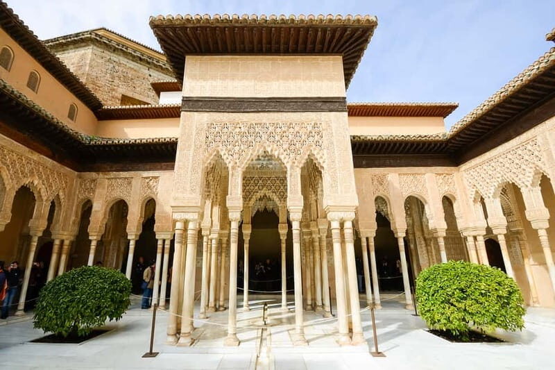 Granada: Alhambra & Gardens Tour w/Nasrid Palaces Option - Meeting at Granavisión: Where to Start and What to Expect