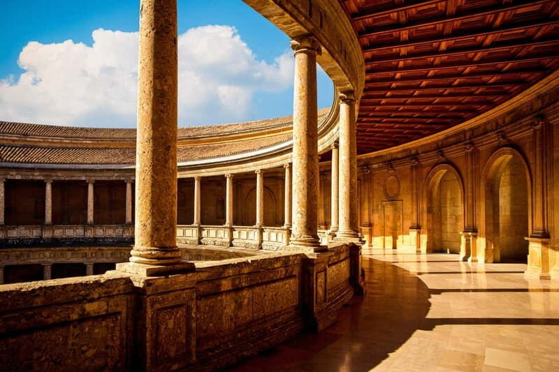 Granada: Alhambra, Generalife & Nasrid Palaces Guided Tour - Key highlights at a glance