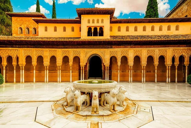 Granada: Alhambra, Generalife & Nasrid Palaces Guided Tour - What Makes the Guides Matter (and How English Helps)