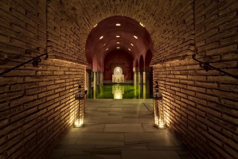 Granada: Alhambra Guided Tour and Arabian Bath and Massage - Alhambra and Hammam in One Day: Why This Combo Works