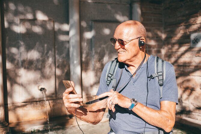 Granada: Alhambra Guided Tour including Nasrid Palaces - Practical tips that will save your feet and your mood