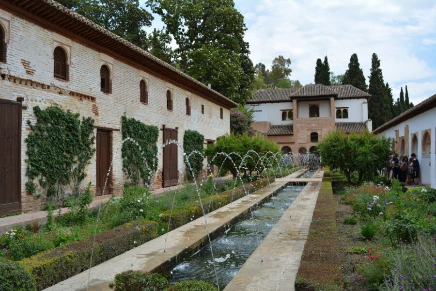 Granada: Alhambra Guided Tour w/ Nasrid Palaces & City Pass - Key highlights I’d aim for