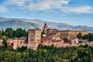 Granada: Alhambra Guided Tour with Nasrid Palaces & Gardens - Start Smart: Timing, Entry Rules, and What to Bring