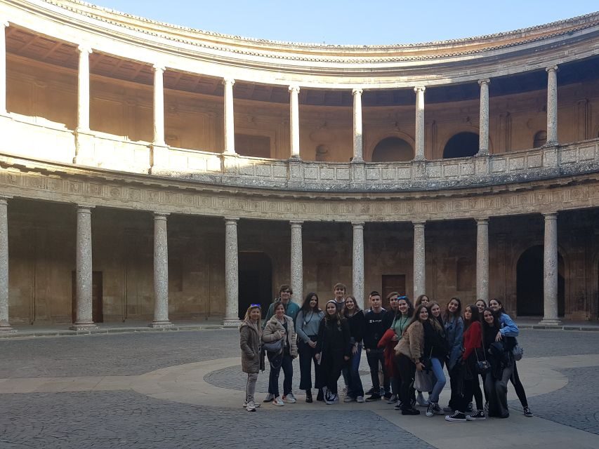 Granada: Alhambra, Nasrid Palaces, & Generalife Guided Tour - Generalife gardens for an easy first win