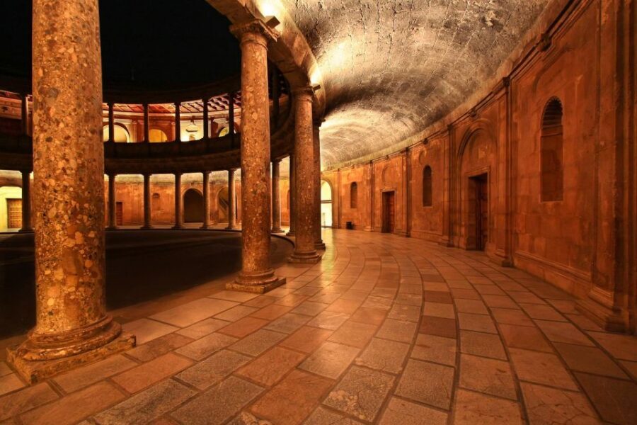 Granada: Alhambra Night Visit Entry Ticket - Nasrid Palaces: Where the Courtyards Do the Talking