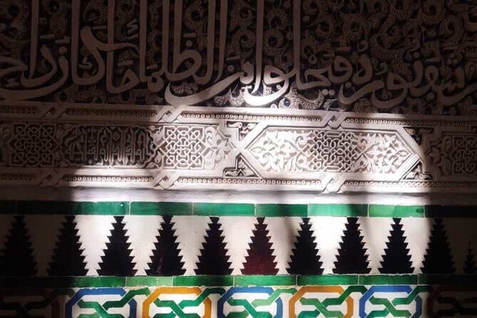 Granada Alhambra Private Tour from Motril Puerto - Plaza de Isabel La Catolica: Two hours to taste Granada your way