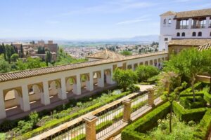 Granada: Alhambra Small Group Tour with Nasrid Palaces - Meeting at the Alhambra Access Pavilion and getting oriented fast