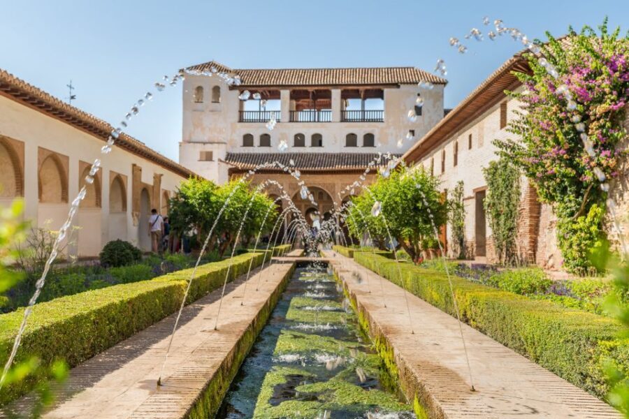 Granada: Alhambra Ticket and Guided Tour with Nasrid Palaces - Medina and Alcazaba Fortress: the royal city edges and the climb