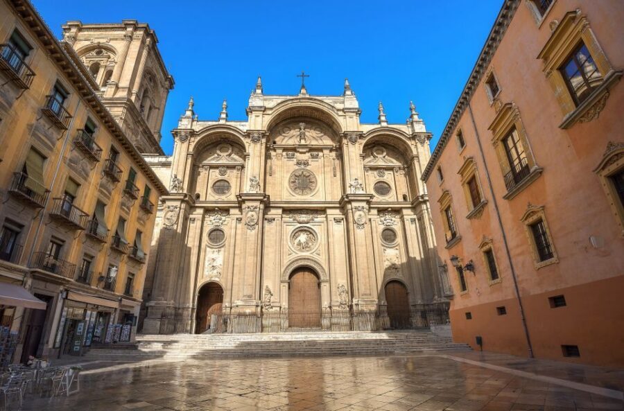 Granada: Cathedral and Royal Chapel Guided Tour with Tickets - The Flow of Your 1-Day Plan: How the Timing Feels