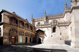 Granada: Cathedral and Royal Chapel Private tour with tickets - Alcaicería: the souk lanes now wearing a new costume