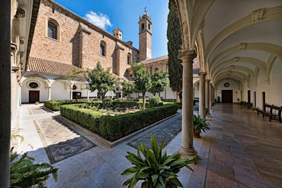 Granada: Cathedral, Royal Chapel & 5 Monuments Combo Ticket - How the 3-day combo ticket works (and how not to waste time)