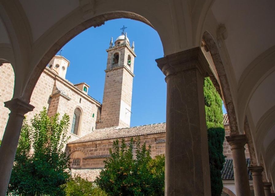 Granada: Cathedral, Royal Chapel & 5 Monuments Combo Ticket - Monastery of San Jerónimo: a calm break inside the monument loop