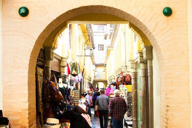Granada: City center and Albaicin Private Tour - Plaza Nueva start: your orientation point before the climb