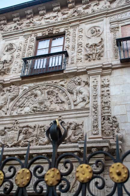 Granada Citycenter&Albayzin - Alcaicería and Plaza Bib-Rambla: souk energy, crafts, and churros timing