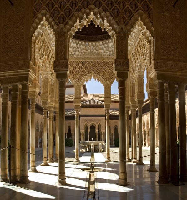 Granada: Combo Alhambra, Albaicín, and Sacromonte Tour - How the 5-hour combo works (Alhambra first, neighborhoods after)