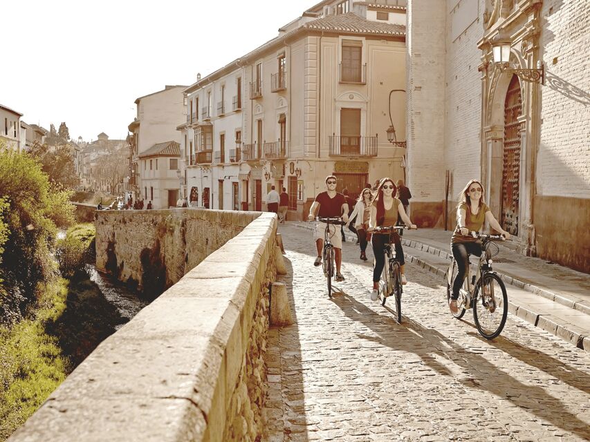 Granada: Electric Bike Tour of Albayzin and Sacromonte - UNESCO Albayzín narrow lanes: Moorish charm at bike speed