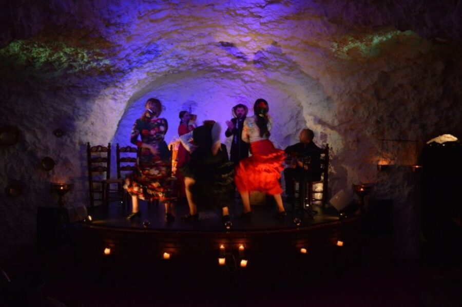 Granada: Flamenco Show at Templo del Flamenco with Drink - Inside the Cave: Sound, Seating, and Viewing Tips