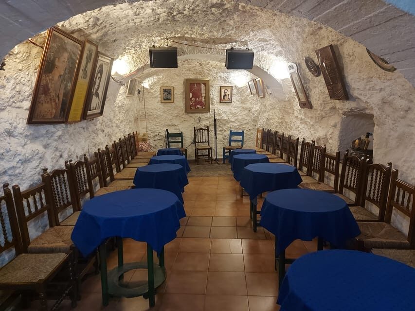Granada: Flamenco Show in the Cave LA FARAONA - FAQ
