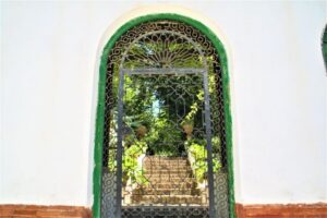 Granada: Gardens of Carmenes Guided Tour - Meeting in the Right Spot Near Hotel Washington Irving