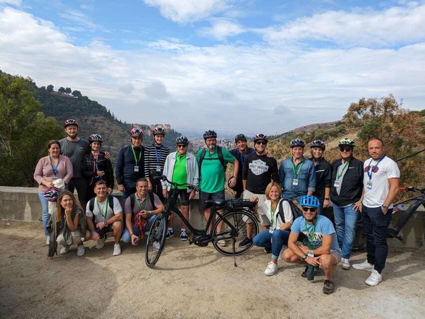 Granada Highlights by E-Bike: Albaicín & Sacromonte - Key things that make this e-bike tour work