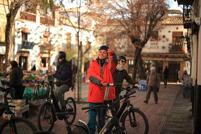 Granada Highlights Tour with Tapas Breaks by Electric Bike - Tapas Breaks and Drinking Smart on E-Bikes