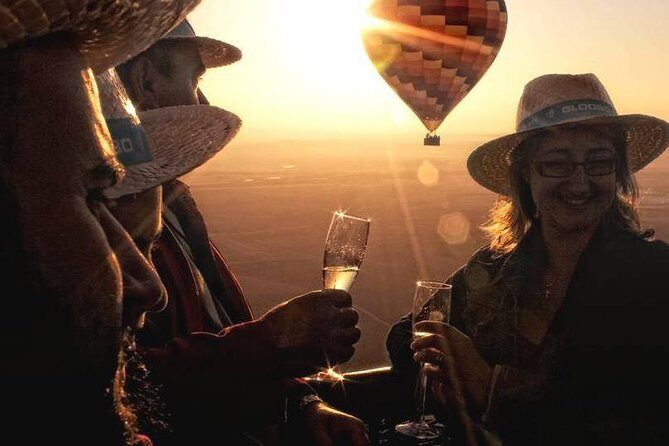Granada Hot-Air Balloon Ride - Safety briefing, inflation, and how balloon steering really works