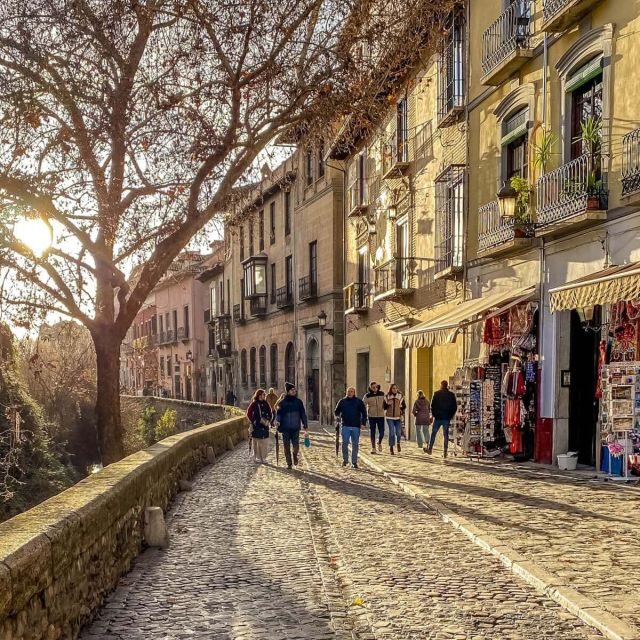 Granada in full: Albaicin & the Historic Centre - Plaza de San Nicolás and Paseo de los Tristes: views with a storyline