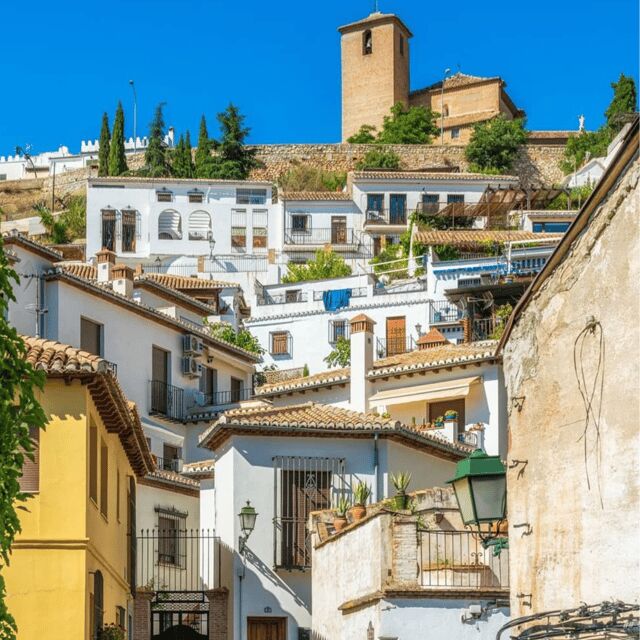Granada in full: Albaicin & the Historic Centre - Albaicín hill: Elvira Gate, Mirador de la Lona, and the old city weave