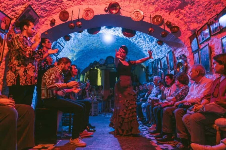 Granada: Los Amayas Cave Traditional Flamenco Show - What you’re really seeing: zambra, guitar, stomps, and handclaps