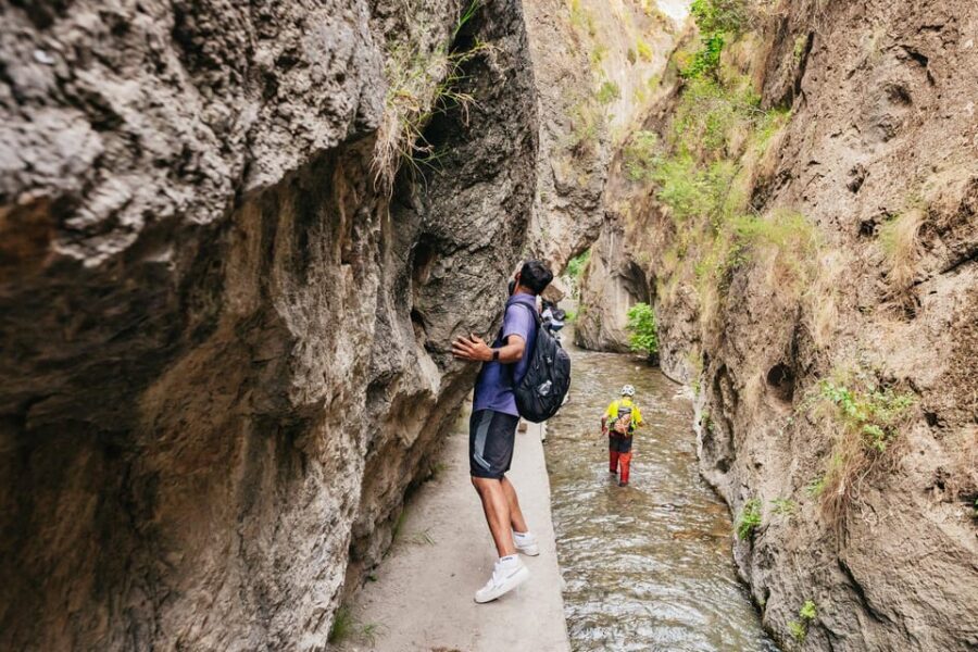 Granada: Los Cahorros de Monachil Canyon Hiking Tour - The Monachil River and hanging bridges: the calm before the canyon