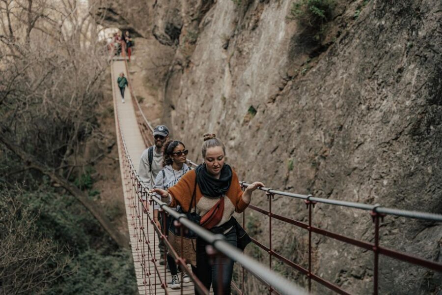 Granada: Los Cahorros Guided Afternoon Hiking Tour - How the tour flows: from Plaza de la Romanilla to Los Cahorros