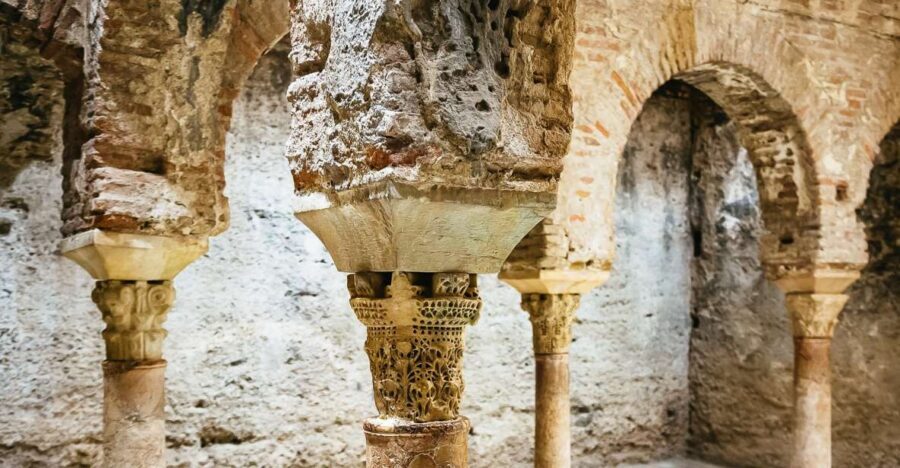 Granada: Moorish Monuments Entrance Tickets - Why Albaicín and Moorish sites are a great match for one day