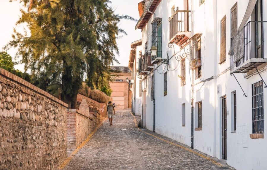 Granada: Moorish Monuments Entrance Tickets - Stop 4: Casa Morisca de Horno de Oro, a Moorish house with Alhambra views