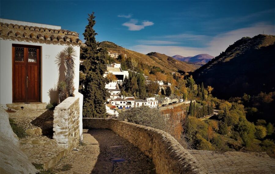 Granada: Private Tour of Albaicín, Sacromonte and Viewpoints - Albaicín on foot: history you can see, not just read