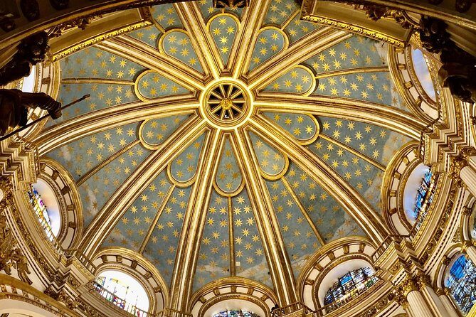 Granada Private Tour: The Cathedral and the Royal Chapel - Pickup, meeting point, and the easy ending in the center