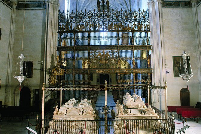 Granada Private Walking Tour with Cathedral & Royal Chapel - Albayzín: narrow streets, whitewashed houses, and real walking