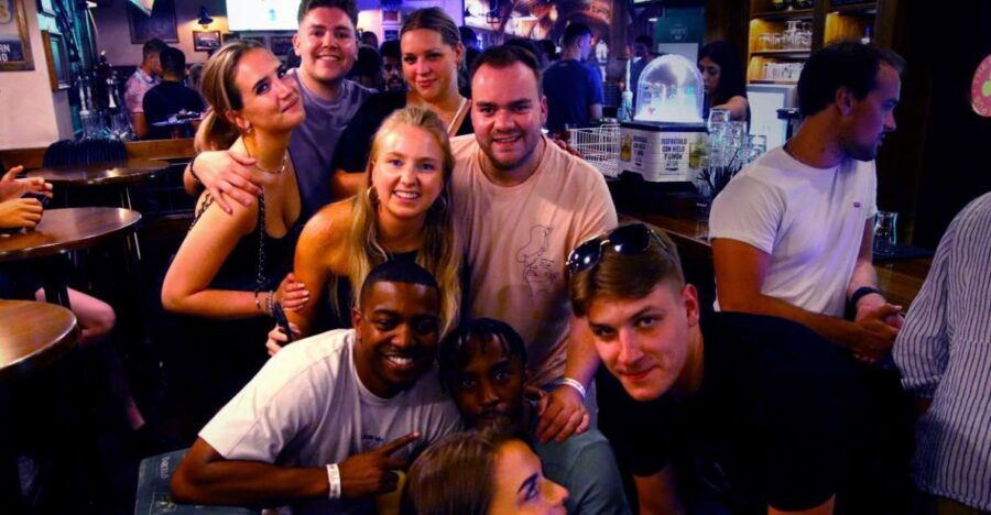Granada: Pubs & Clubs Crawl with Drinks & Club Entry Ticket - Key things to know before you go