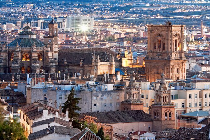 Granada: Royal Chapel and Granada Cathedral Guided Tour - Timing and group size: how this 1–2 hour format feels in real life
