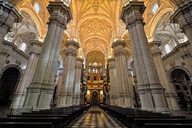 Granada: Royal Chapel and Granada Cathedral Guided Tour - Plaza Isabel la Católica is your anchor point