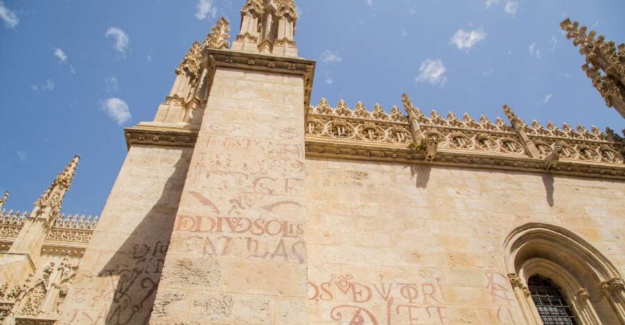Granada: Royal Chapel and Historical Center Walking Tour - Top reasons this Granada historical-center route works