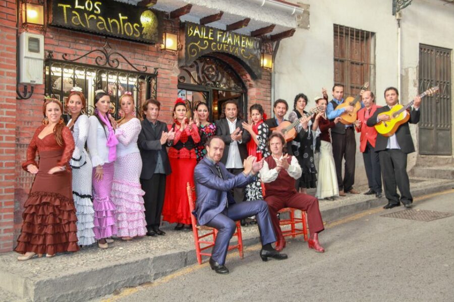 Granada: Sacromonte Caves Flamenco Show with Dinner - Why Sacromonte Caves Make This Flamenco Feel Different
