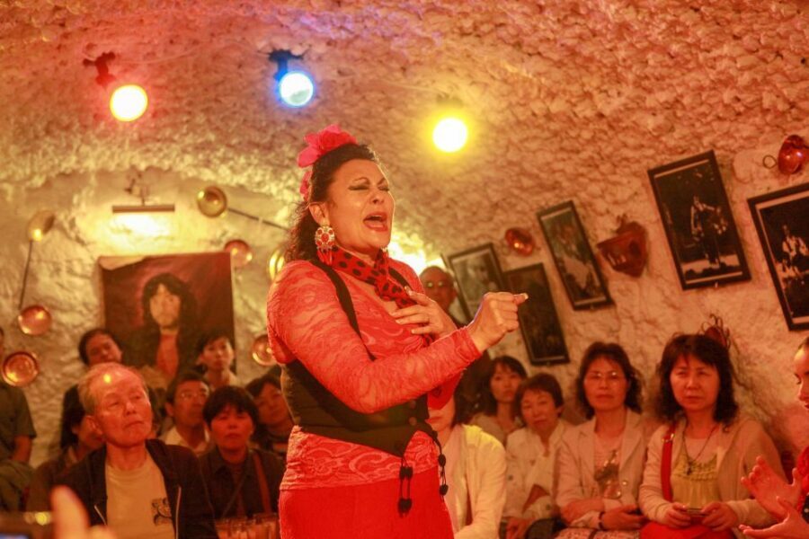 Granada: Sacromonte Caves Flamenco Show with Dinner - Value and Price: Is $68 a Good Deal?