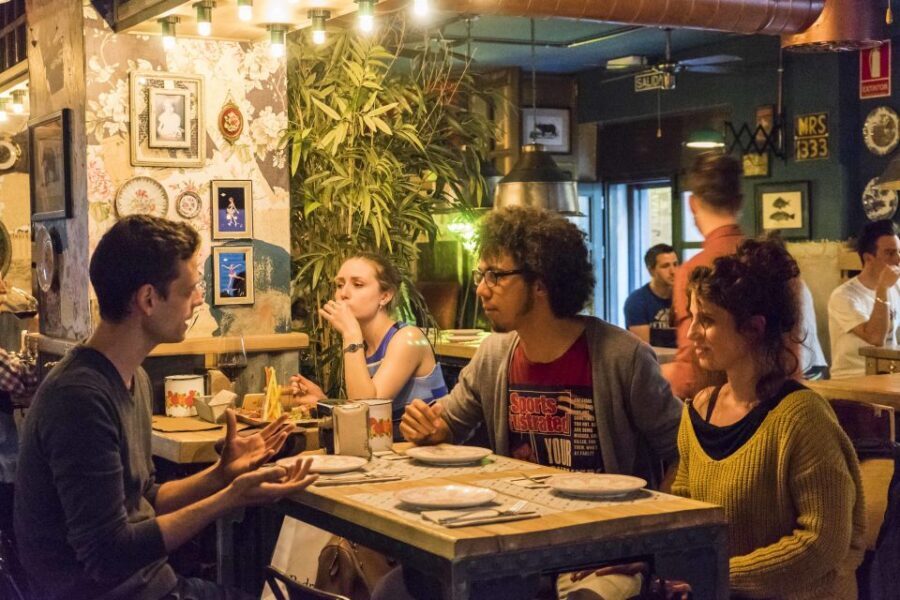 Granada: Tapas Crawl - Drinks Matter Here (And Your Guide Helps)