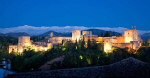 Granada: The Alhambra and Nasrid Palaces Guided Night Tour - Meeting at the Access Pavilion: the fast start that matters